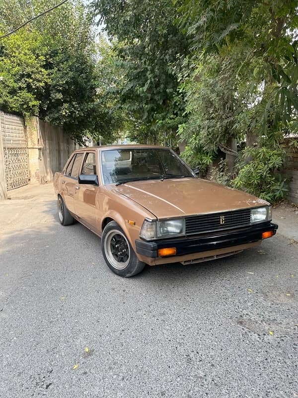 Toyota Corolla XE 1982 4