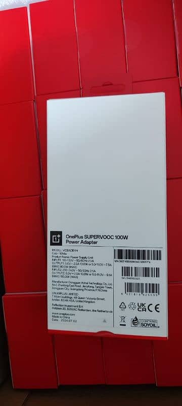 OnePlus 80w and 100w supervooc charger 3