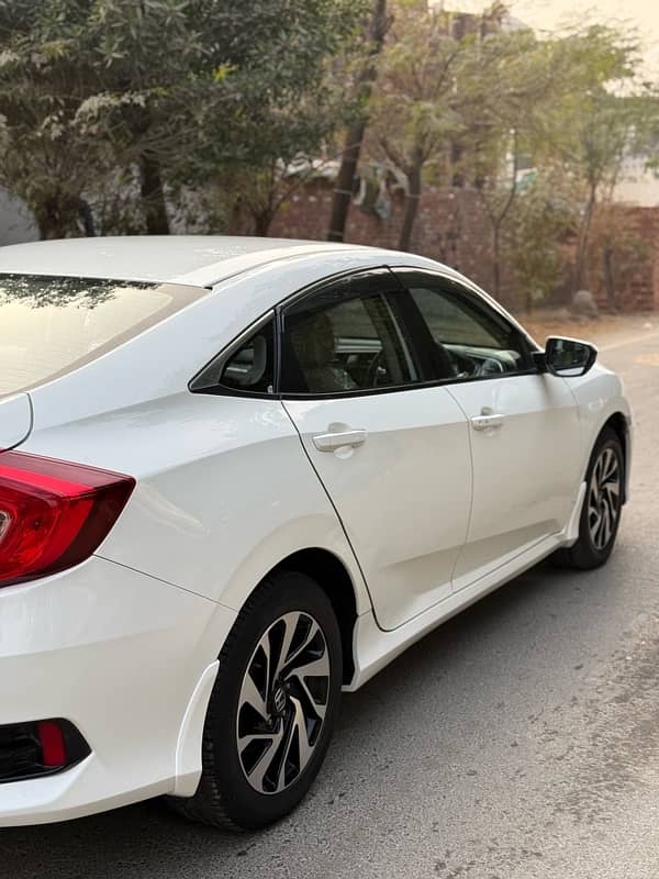 Honda Civic VTi Oriel Prosmatec 2018 4