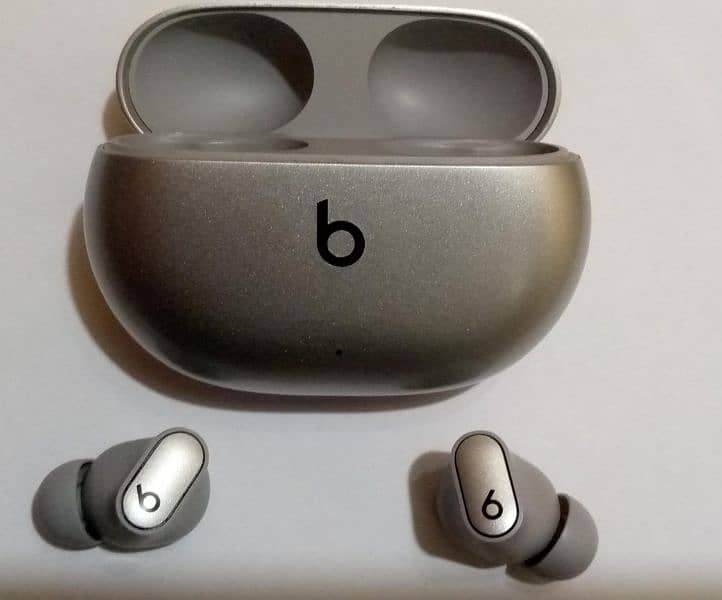 Beats studio plus buds 2