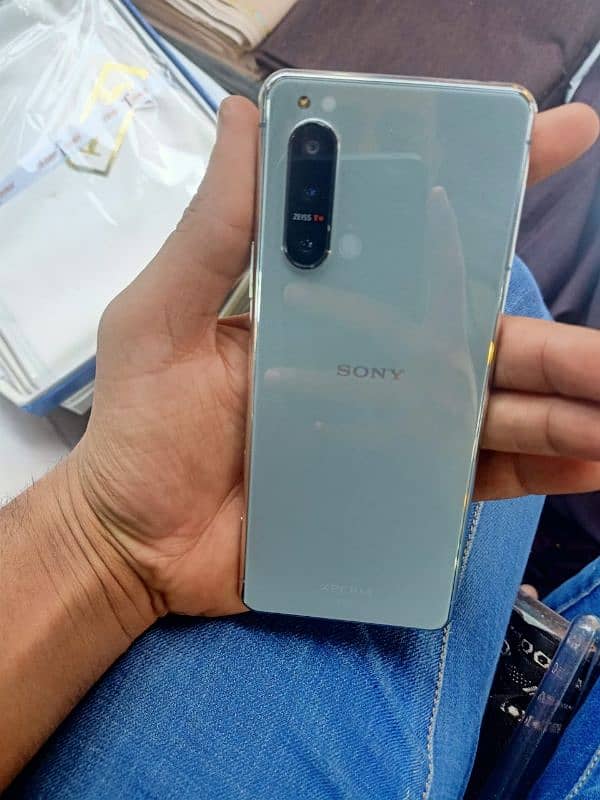 Sony Xperia 5 mark 2 condition 10by 10 1