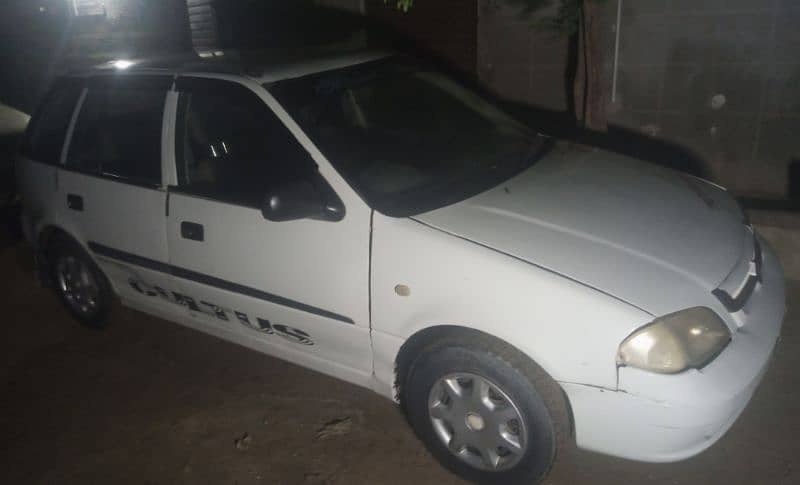 My Suzuki Cultus home used car. urgent sale. contact: 03182052593. 4