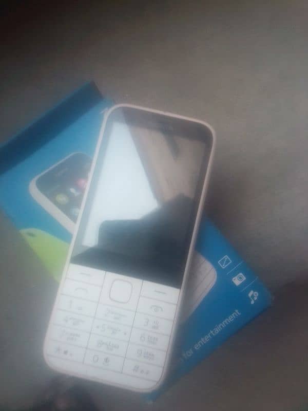 Nokia 225. . . . . . . . . with original box and charger 3