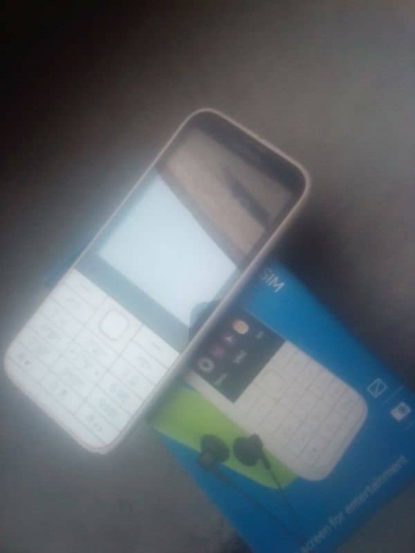 Nokia 225. . . . . . . . . with original box and charger 1