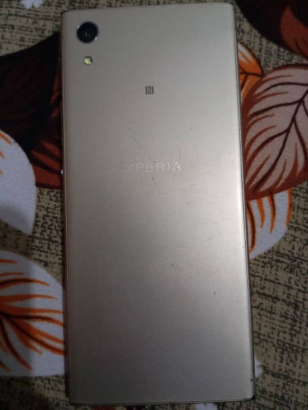 2 month SIM,Sony Xperia XA1 (32GB) 0