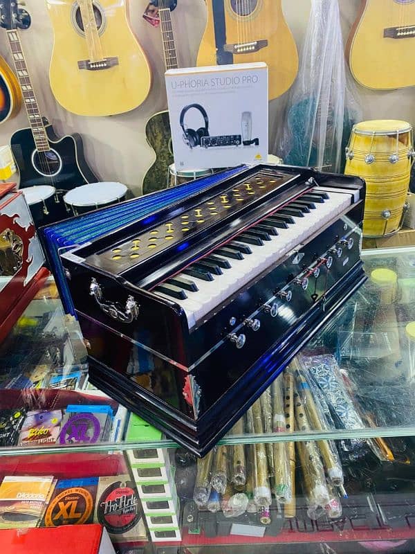 Branded harmonium original 3