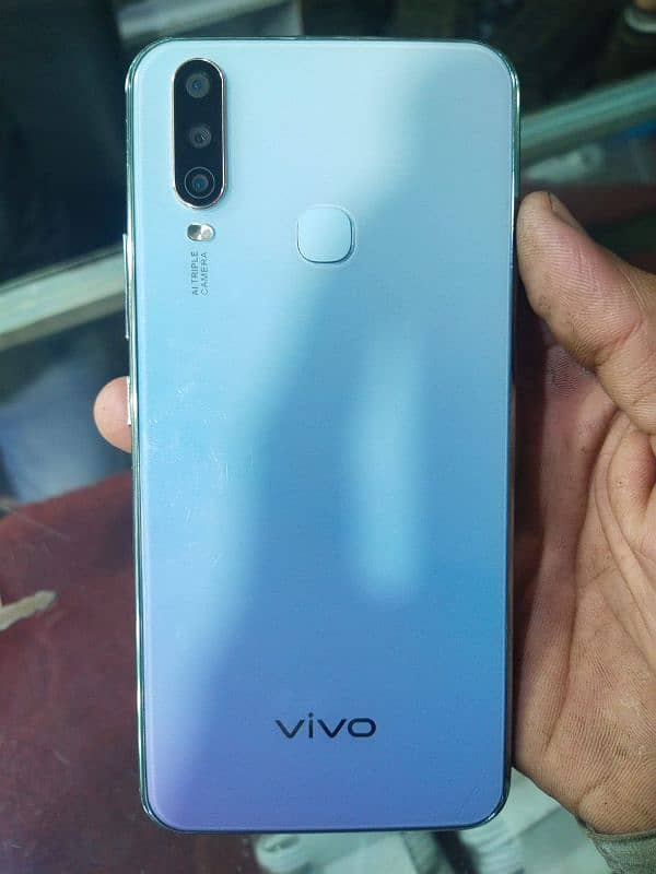 vivo y17 4