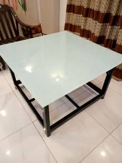 center dinning table