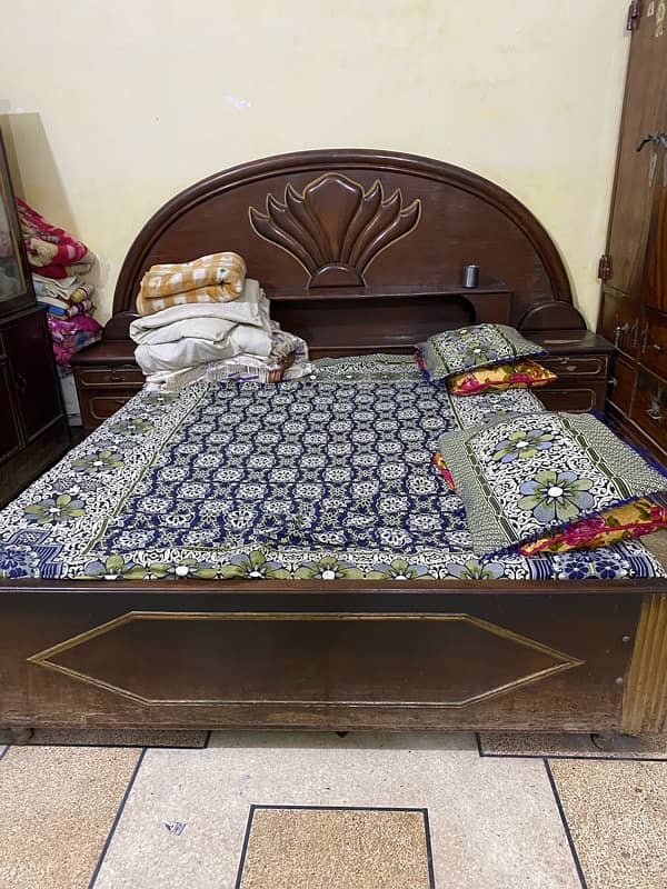 Bed + Dressing Table + Shokais For Sale 1