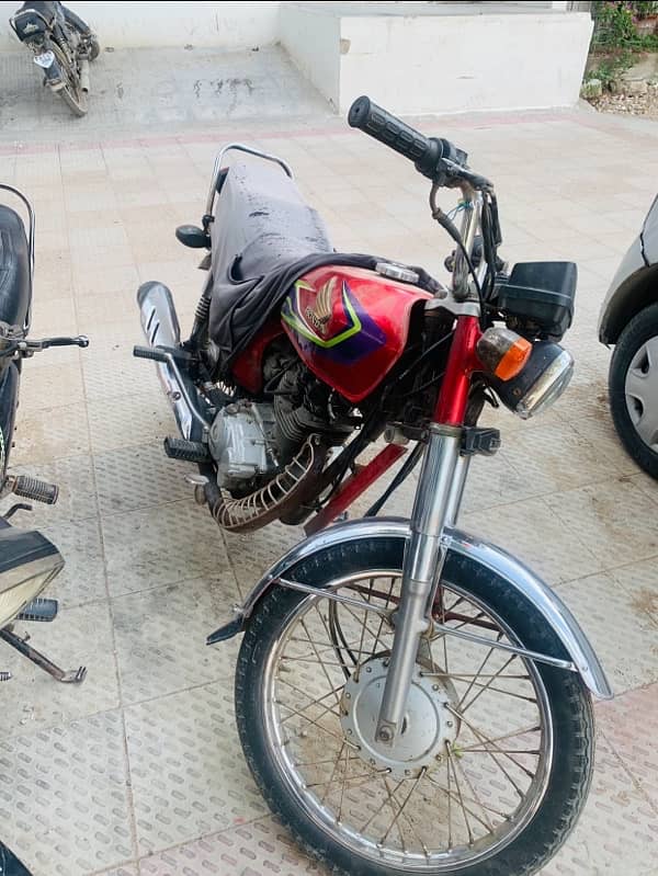 Honda 125 (2017) genuine bike 0