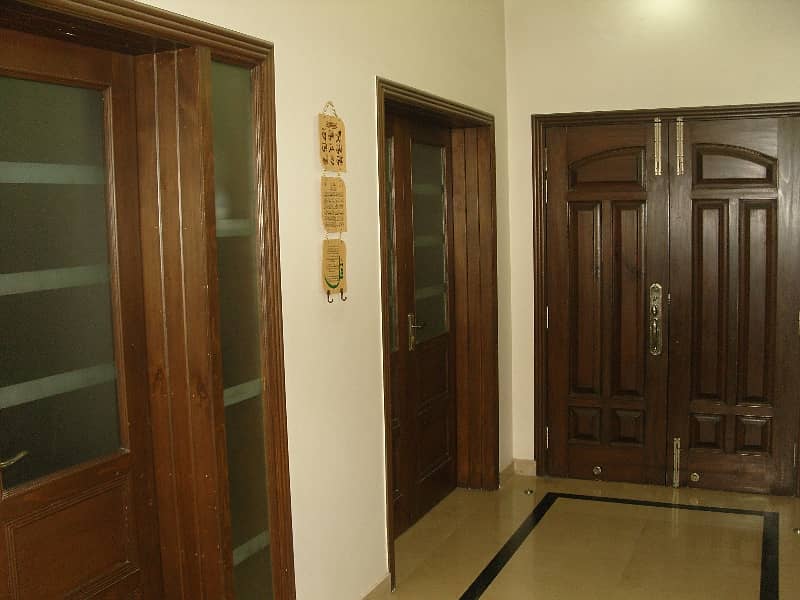 Furnished 3-Bed Lower Portion With Parking In State Life Housing Society 3