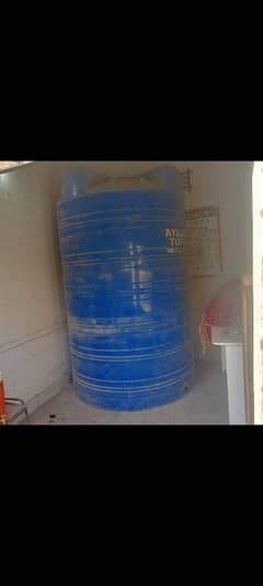 water tank 1,000 gallon