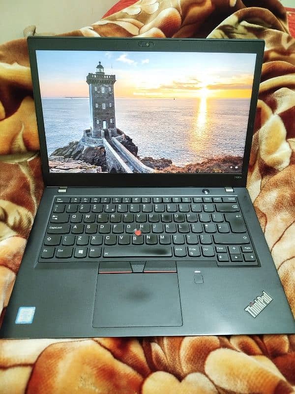 Lenovo ThinkPad T480s 8gb Ram 256 ssd. . touchscreen fingerprint 0