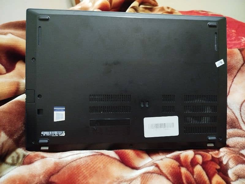 Lenovo ThinkPad T480s 8gb Ram 256 ssd. . touchscreen fingerprint 3