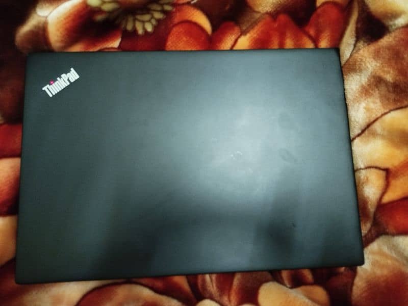 Lenovo ThinkPad T480s 8gb Ram 256 ssd. . touchscreen fingerprint 4