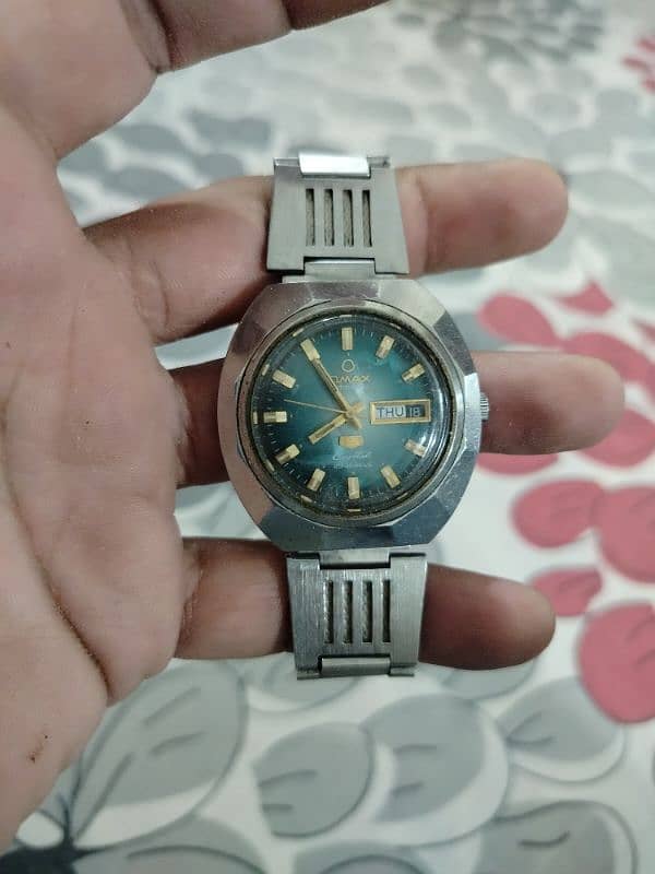 Antique Omax Swiss  vintage watch Seiko 5 citizen Rolex orient Rado 1