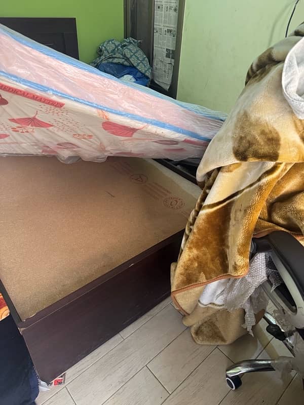 Single Bed with Mattress - Like New Condition 4