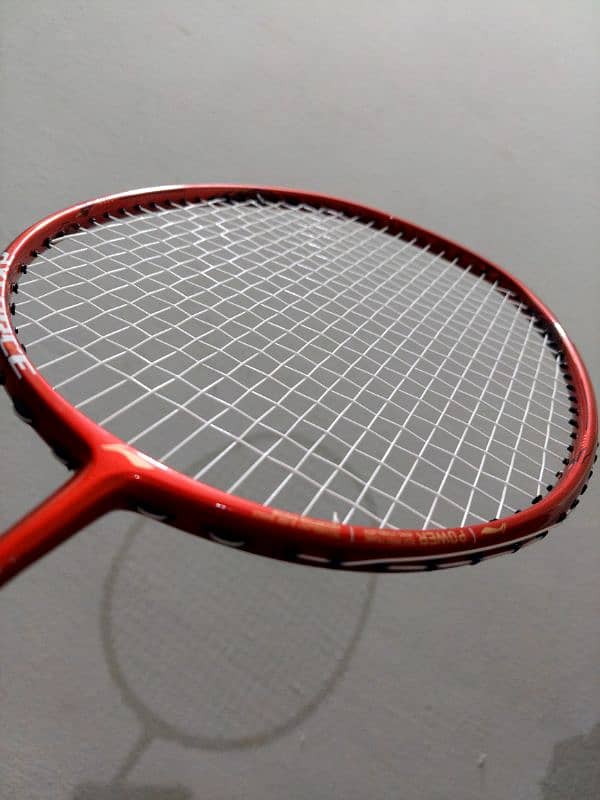 Li-Ning AXFORCE 80 badmiton racket. 5