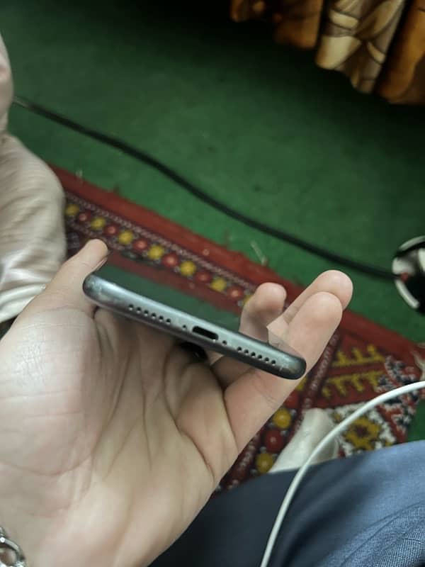 iPhone 11 non pta 64 gb battery health 86 1