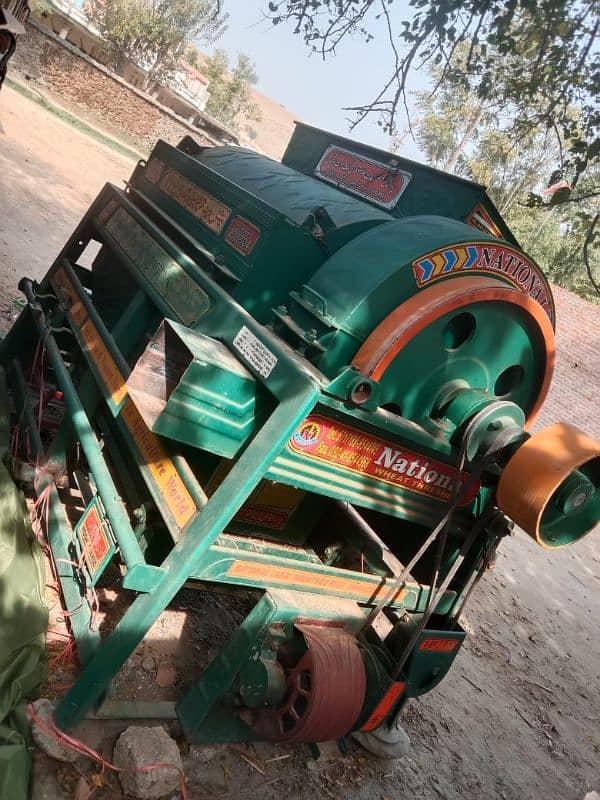 I'm selling wheat thresher National 2019 model good condition 1