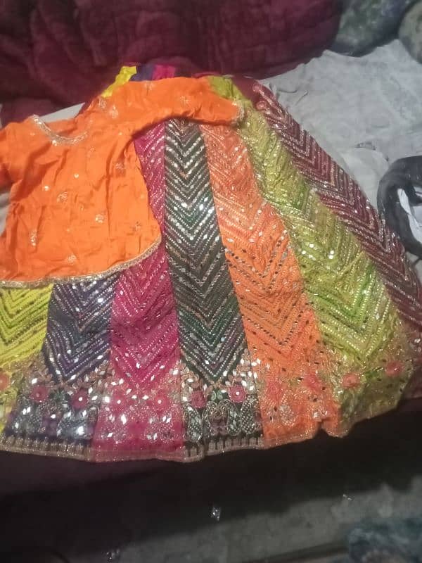 bridal mehndi lehenga hai 4