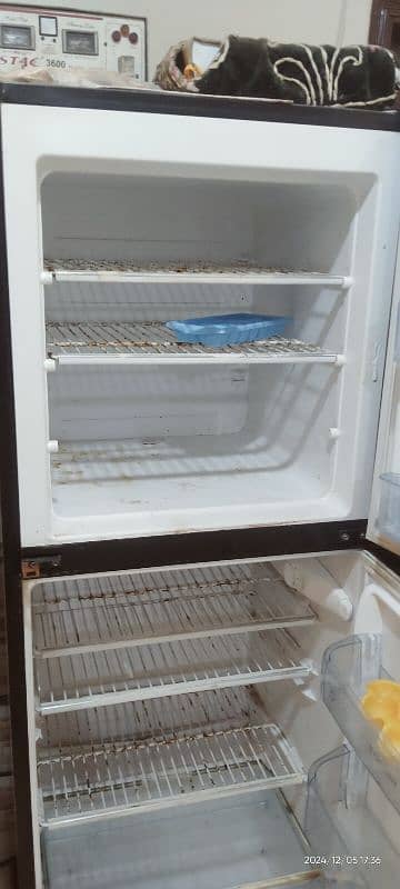 Electrolux fridge for sell 1