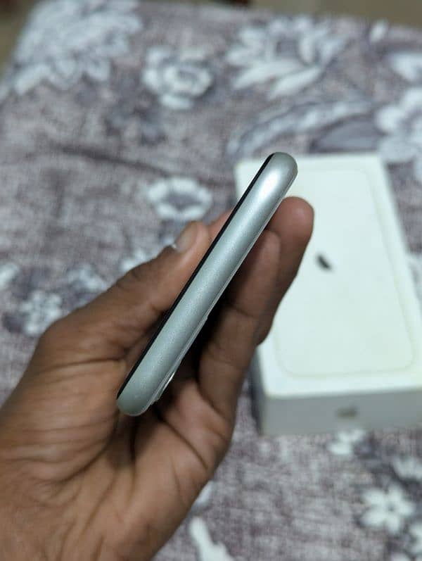 iphone 11 Dual Sim PTA APPROVED 128gb with box ALL OK 4