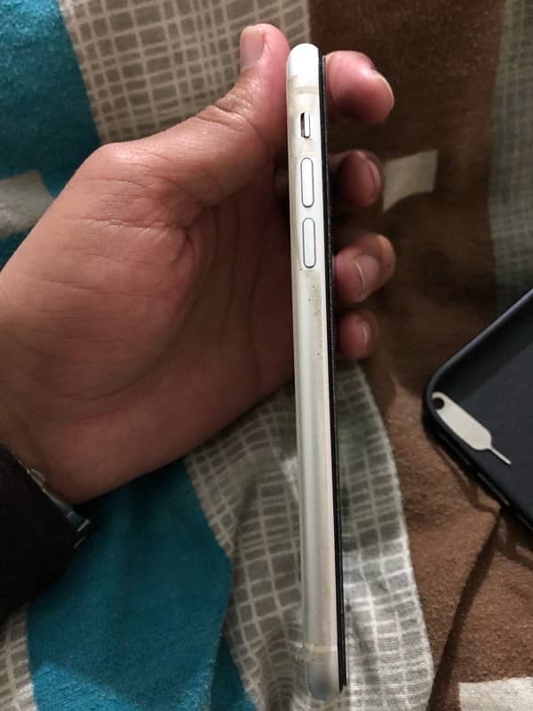 IPhone XR 256GB PTA APPROVED 3