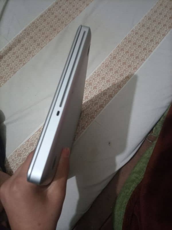 MacBook pro 2012 7