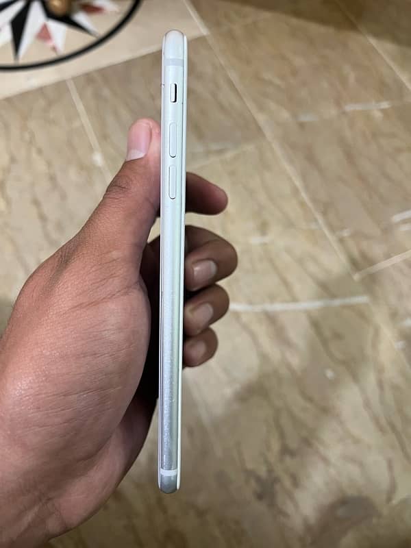 Iphone 8 Plus 64 gb Official PTA Approved Fingerprint OK working 0