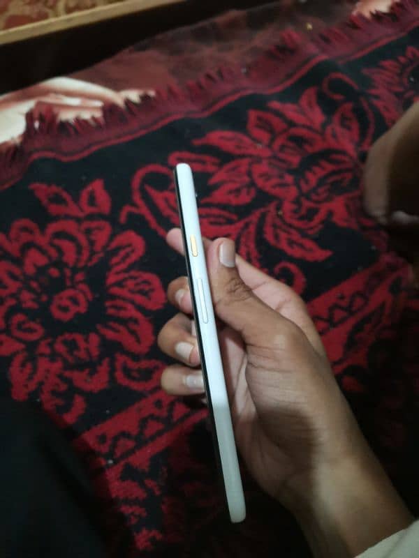 google pixel 3aXL 4 64gb   only WhatsApp 03329626299 2