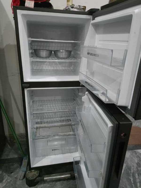 Haier hrf 246/epr Fridge For Sale 2