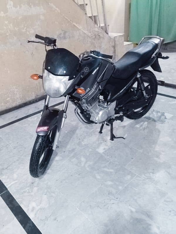 Yamaha ybr good condition 2015 model all Punjab number 0