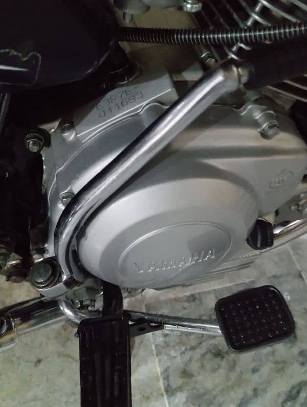 Yamaha ybr good condition 2015 model all Punjab number 3