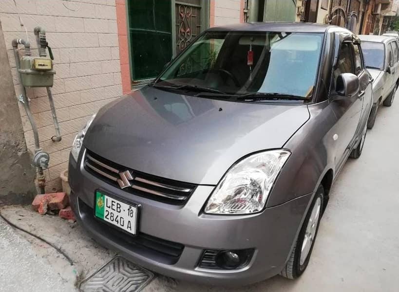 Suzuki Swift 2018 DLX 1.3 with nevigation 0