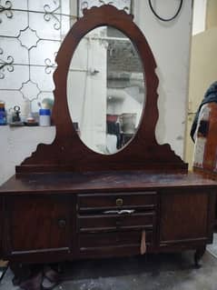 dressing table