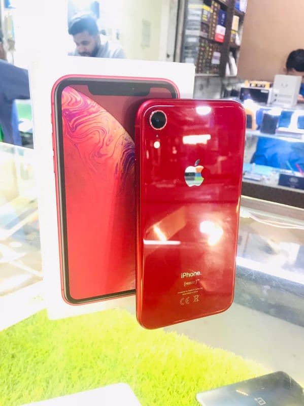 iphone XR 0