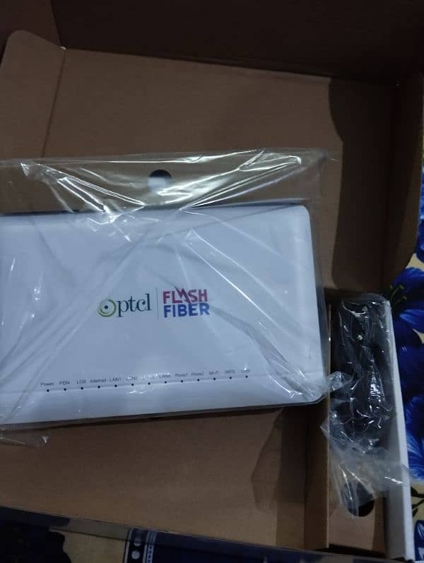 PTCL GPON Dual Band Router  New Box Pack 1