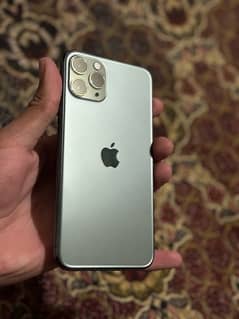 iphone 11 pro jv 10/10 condition