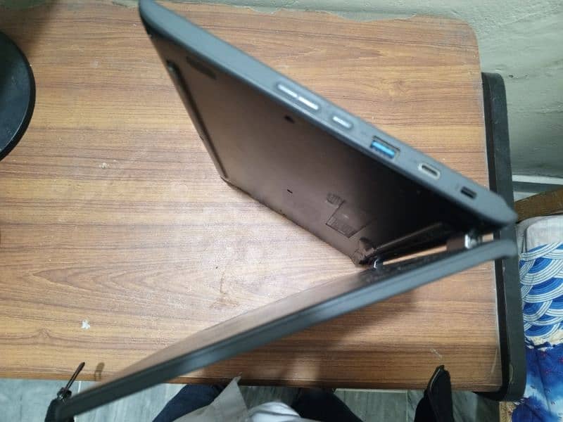 Lenovo Chromebook laptop Touch 360 degree 4