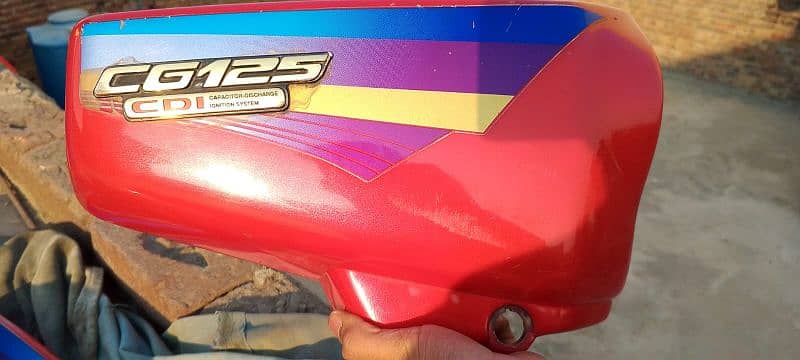 Honda 125 model 2005 original fuel tank for sale 3