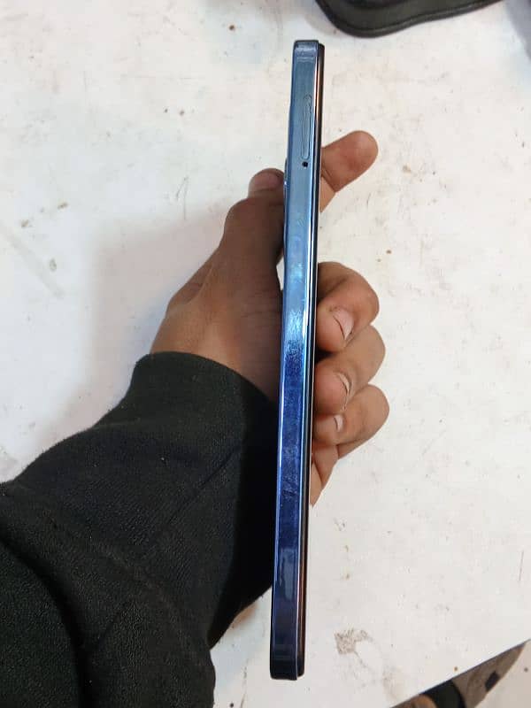 INFINIX HOT 40I 10/10 CONDITION COMPLETE 2