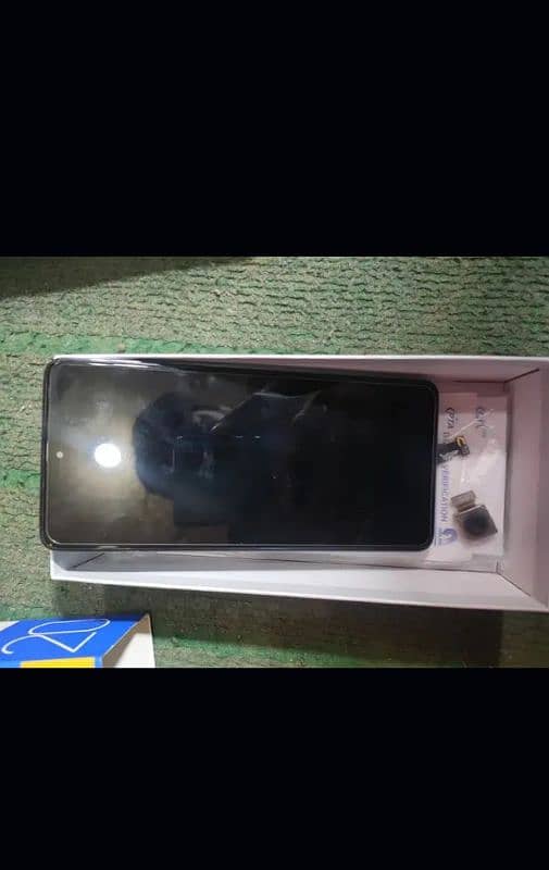 Tecno camon 20 16/256 GB with box 3