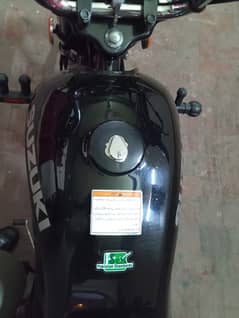 10 by 10 Suzuki maintain new tyre only one month use