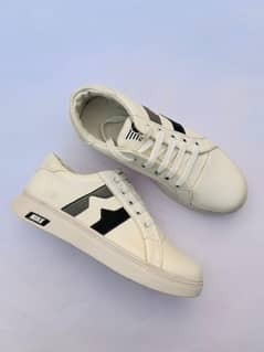 Men's synthetic leather sneakers