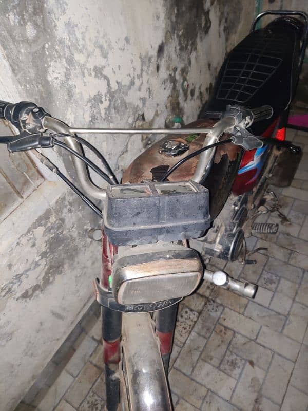 urgent sale or exchange Honda 125 9 model engine good condition 2