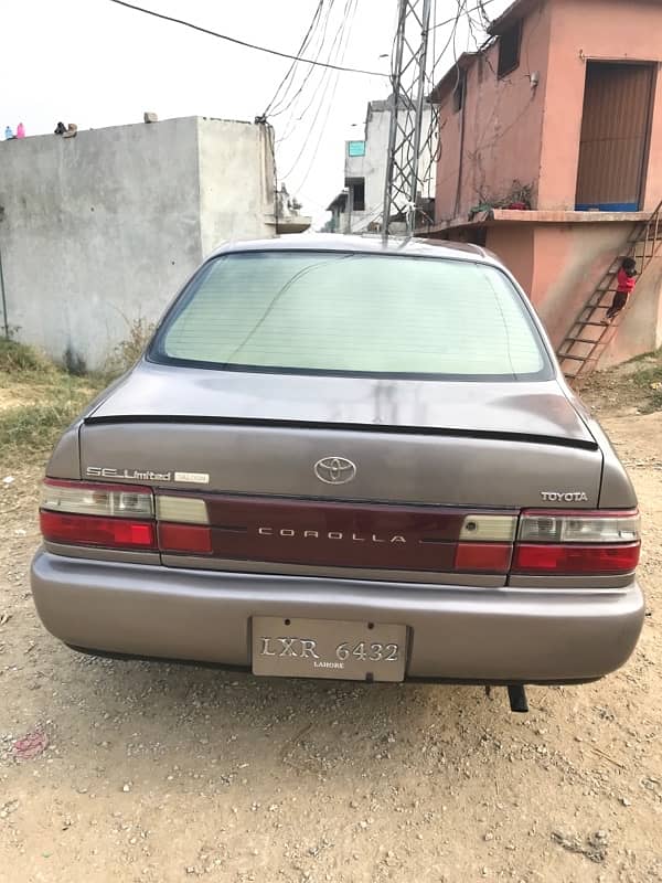 Toyota Corolla 20D canaverd 2000 madal 2