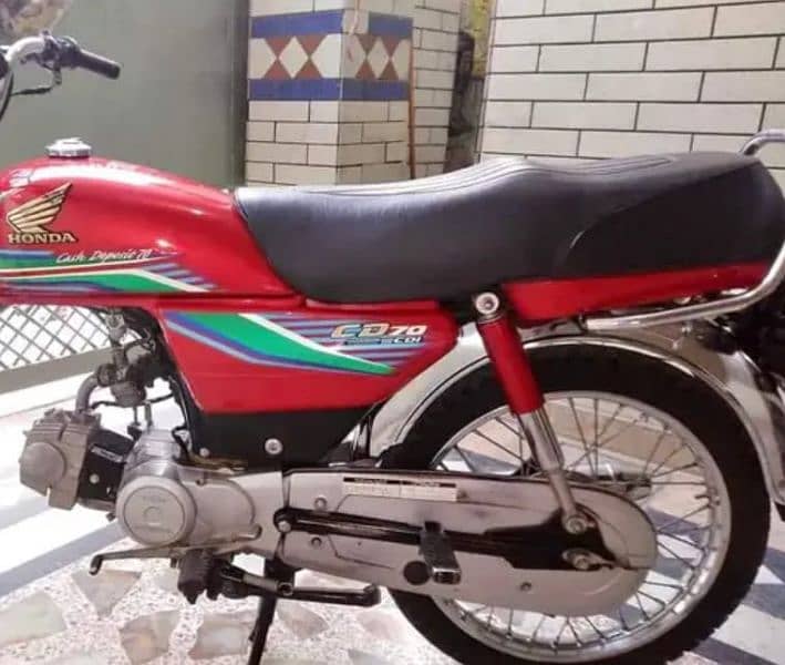 Honda CD 70 2017 model bike for sale WhatsApp on 0327,5745,193 0