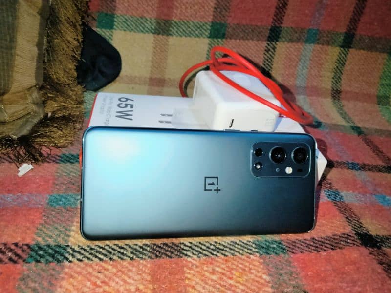 oneplus 9pro12/256 pta approved dual sim pta approved 10/10 condition 10