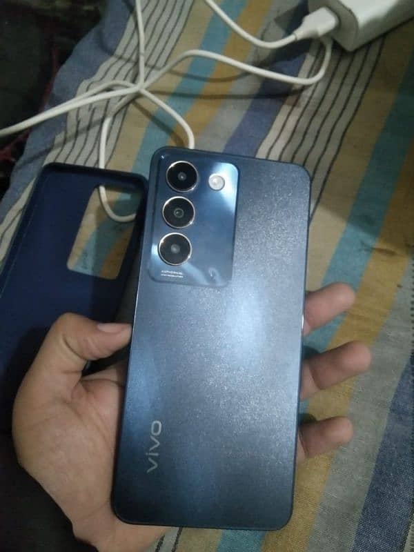 vivo y100 1